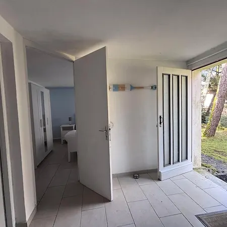 Holiday home Maison Renovee 3 Pres De L'ocean Avec Jardin Ferme Et Wifi - Fr-1-194-290