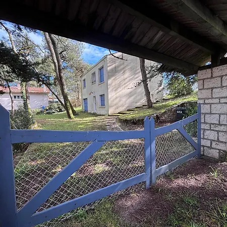Сasa de vacaciones Maison Rénovée 3 Près De L'océan Avec Jardin Fermé Et Wifi - Fr-1-194-290