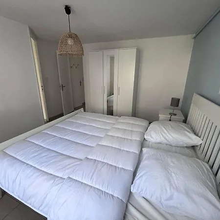 Сasa de vacaciones Maison Rénovée 3 Près De L'océan Avec Jardin Fermé Et Wifi - Fr-1-194-290 La Faute-sur-Mer